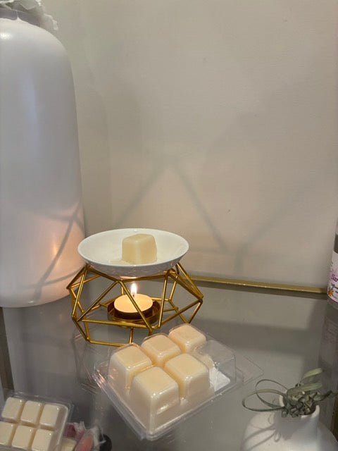 Golden Burner - Elegant Gold Wax Burner and Handmade Candle Melts