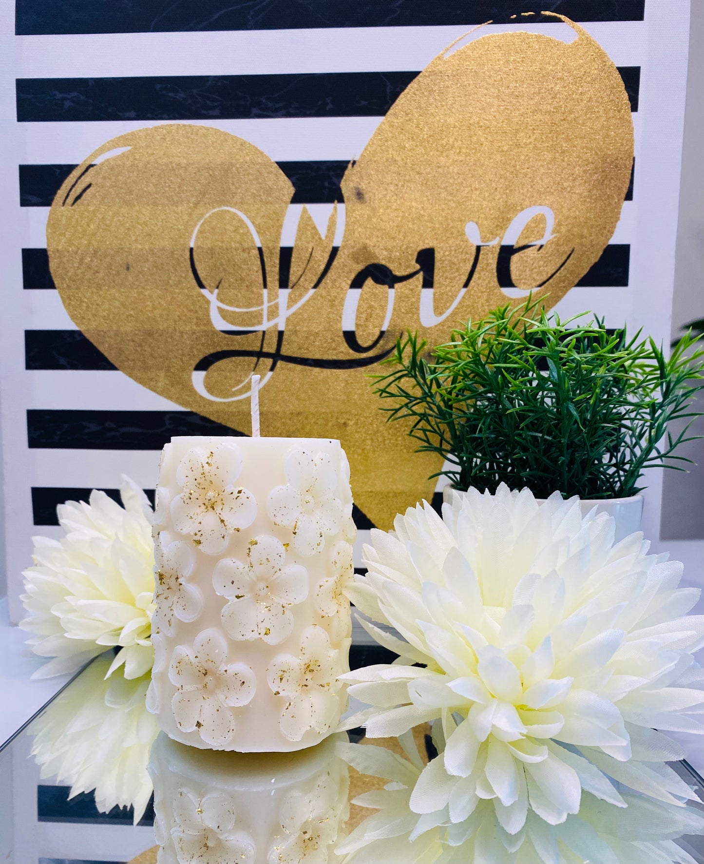 Flowey | Scented candle - LaQuiins Boutique