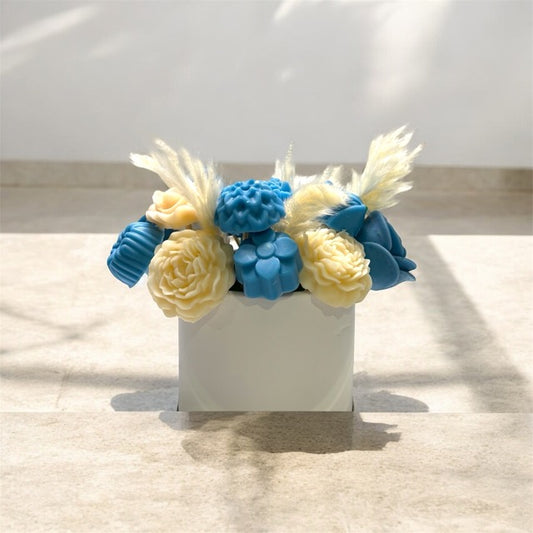 Blue & White Soy Candle Flower Bouquet